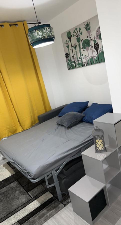 Appartement Moderne Refait A Neuf Proximite Centre Ville Et Plage Coudekerque-Branche Exterior photo