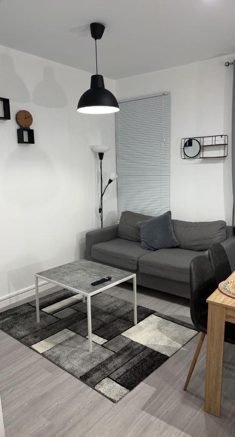 Appartement Moderne Refait A Neuf Proximite Centre Ville Et Plage Coudekerque-Branche Exterior photo