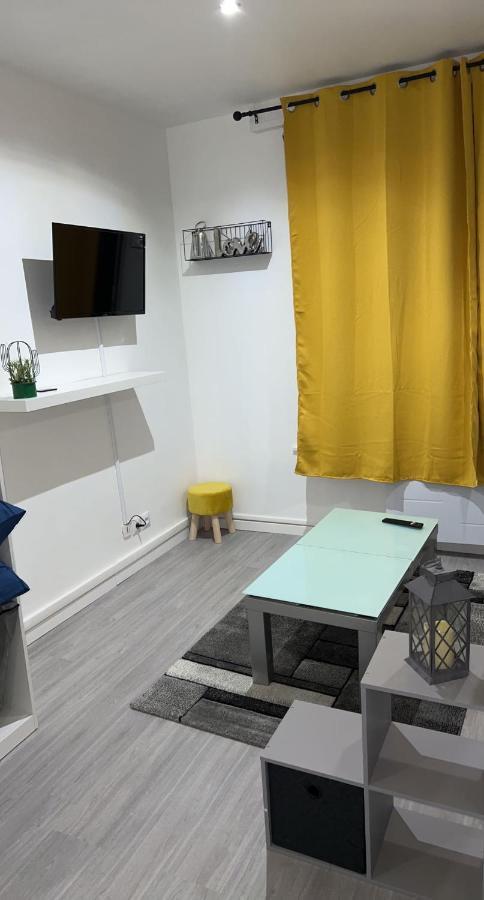 Appartement Moderne Refait A Neuf Proximite Centre Ville Et Plage Coudekerque-Branche Exterior photo