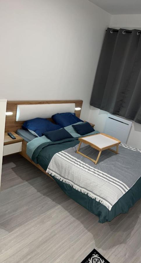 Appartement Moderne Refait A Neuf Proximite Centre Ville Et Plage Coudekerque-Branche Exterior photo